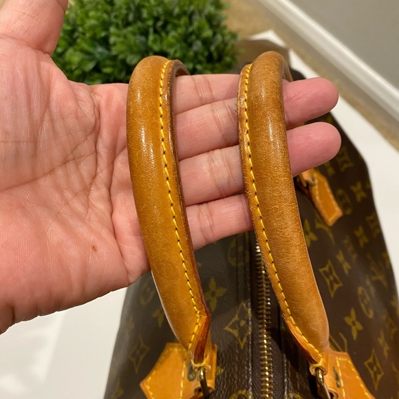 Authentic LV Speedy 35 - Picture 9 of 15